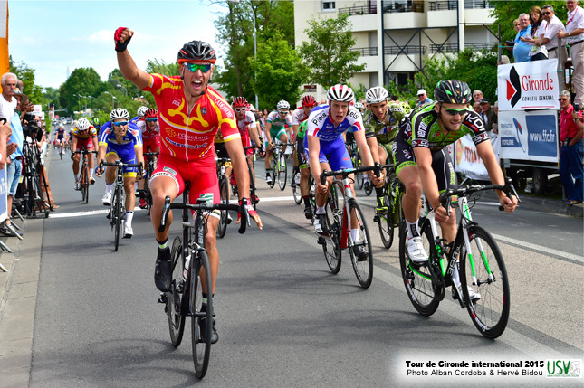 Victoire de Stéphane Poulhies sur le Tour de GIronde 2015